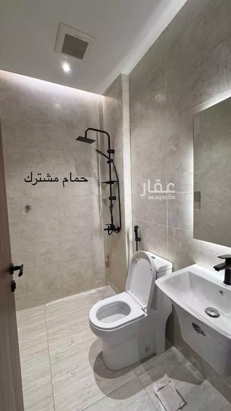 2 bedroom apartment in Al Nuzhah, Jeddah 9