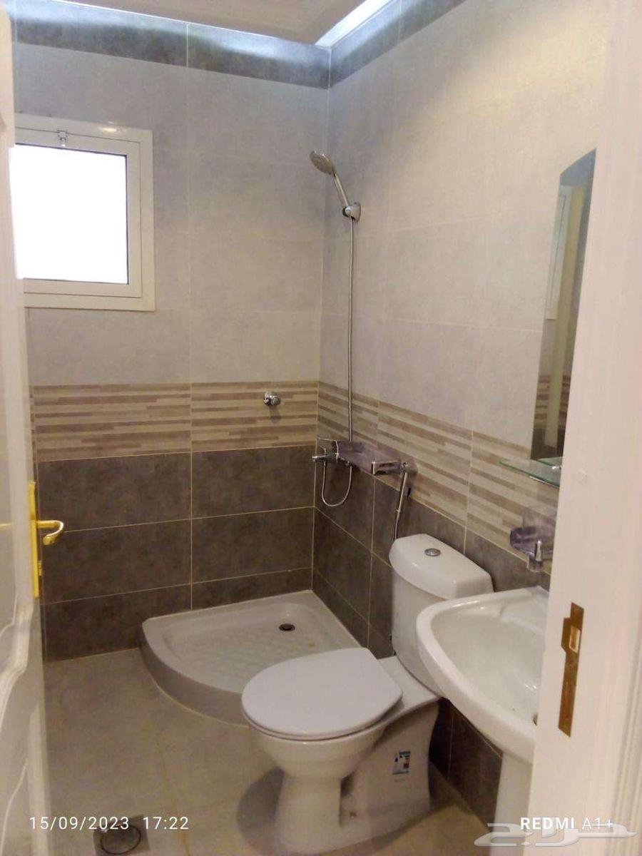 5 bedroom apartment in Al Rawabi, Madinah 9