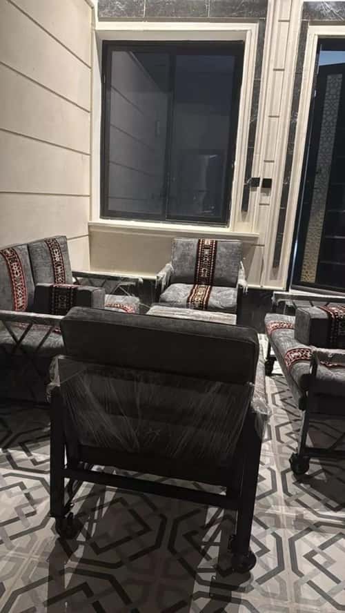 4 bedroom floor in Al Bariah 2