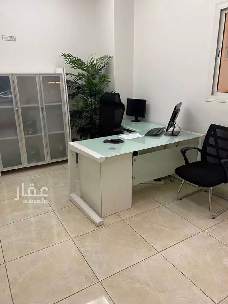 فيلا 7 غرف في الملك فهد 8