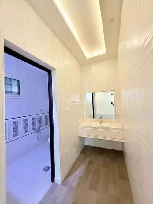 4 bedroom floor in Al Munsiyah 13