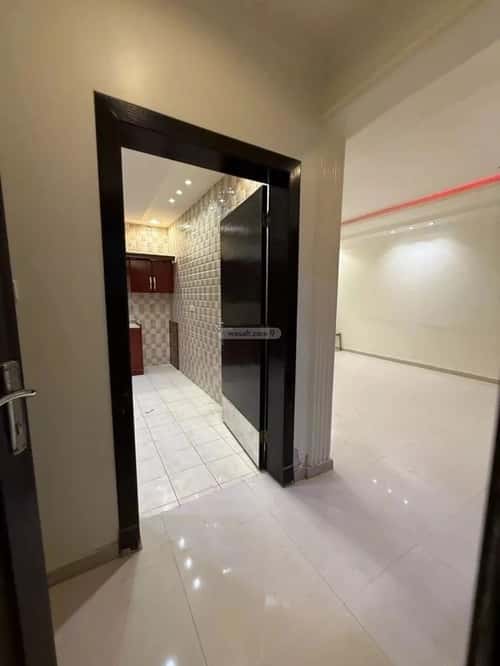 شقة 3 غرف في الرمال 4