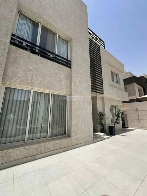 6 bedroom villa in Al Munsiyah 3