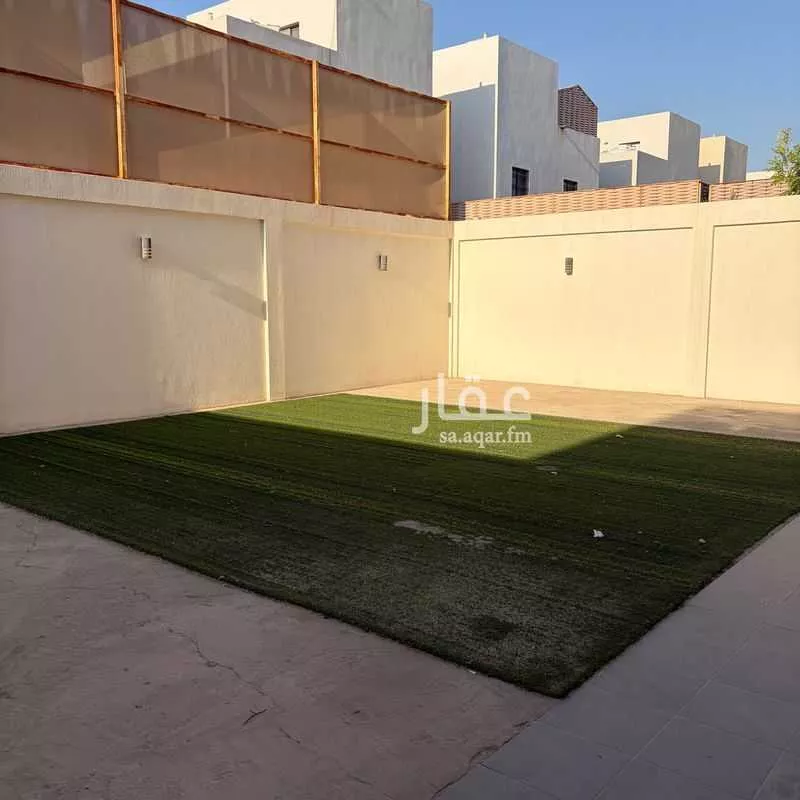 4 bedroom villa in Al Amwaj, Eastern Province 3
