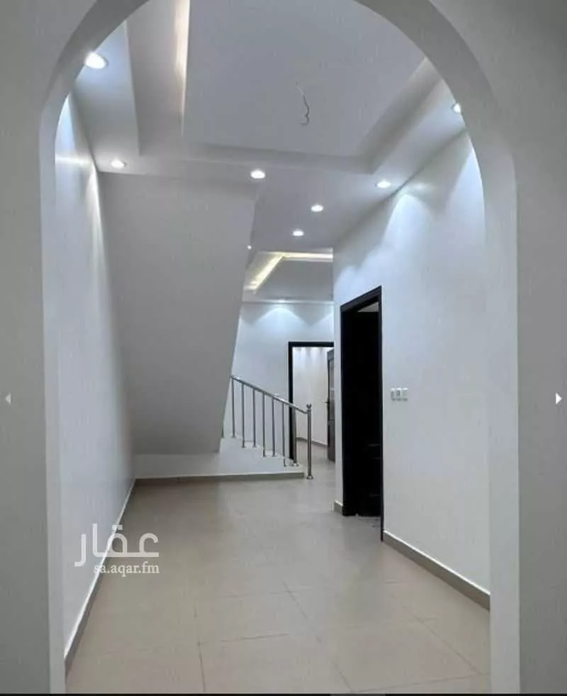 3 bedroom apartment in Al Buhayrat 4