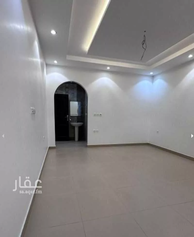 3 bedroom apartment in Al Buhayrat 8
