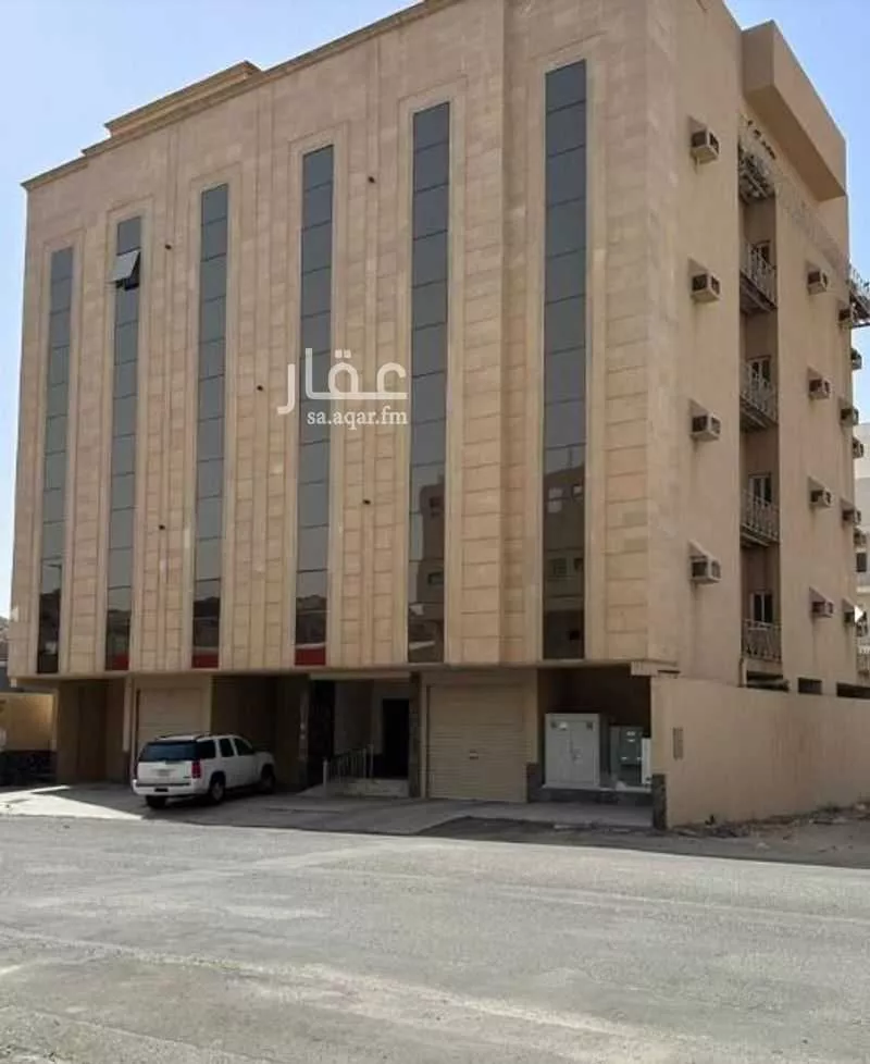 3 bedroom apartment in Al Buhayrat 10