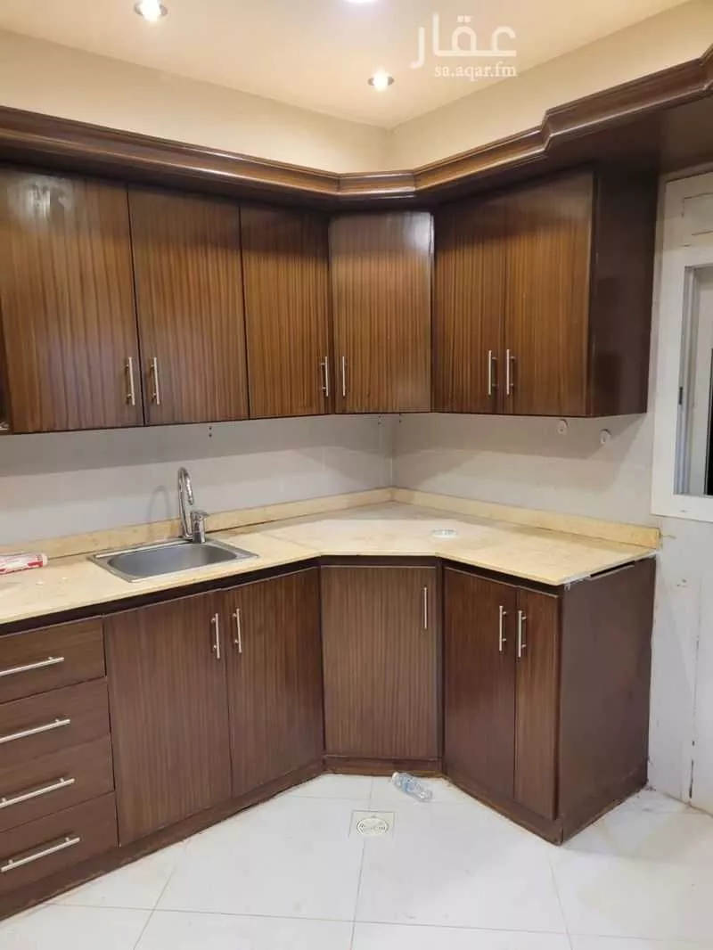 3 bedroom apartment in Al Basateen, Jeddah 6