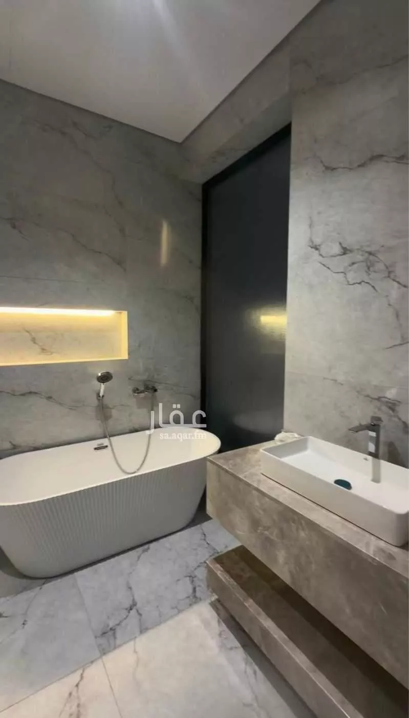 7 bedroom villa in Az Zomorod, Jeddah 18