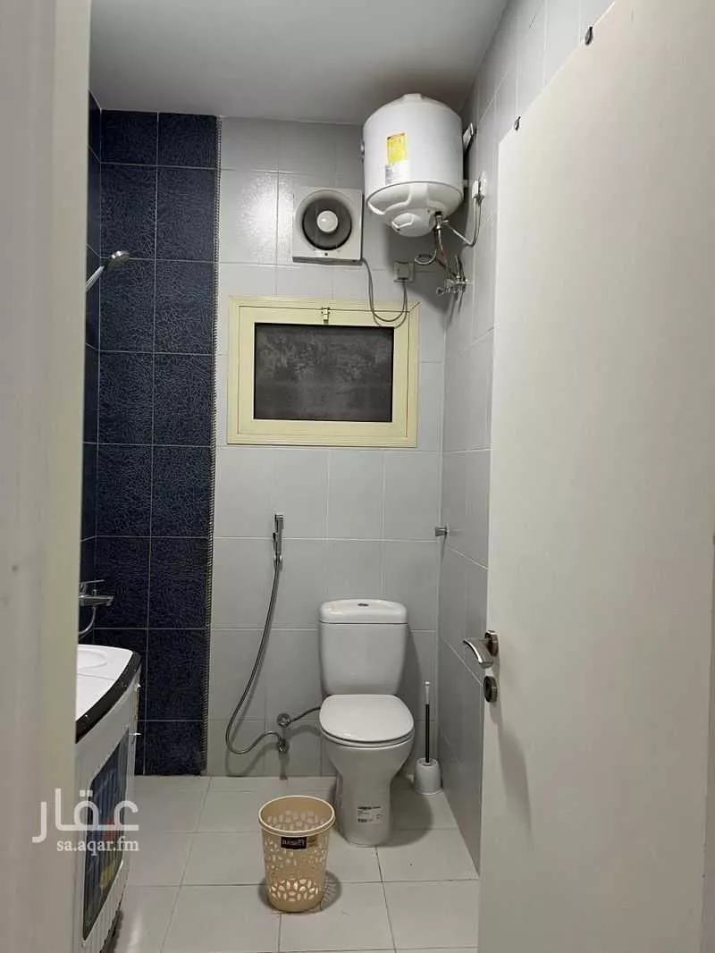 5 bedroom apartment in Al Awali 8