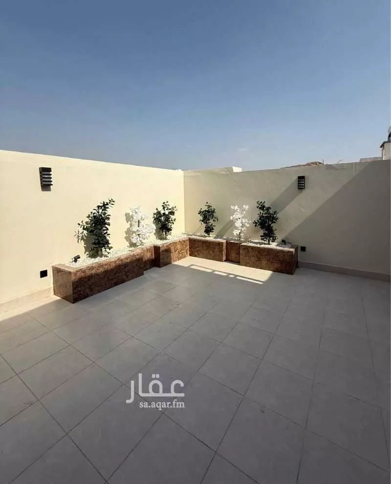 5 bedroom apartment in Al Khadra 7