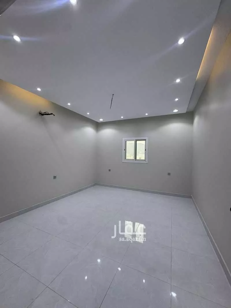6 bedroom apartment in Al Buhayrat 10