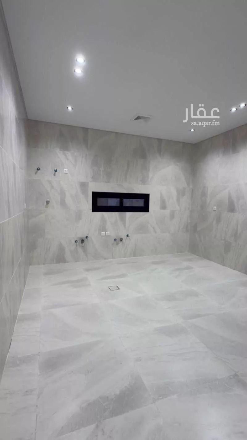 6 bedroom apartment in Al Rashidiyyah 2