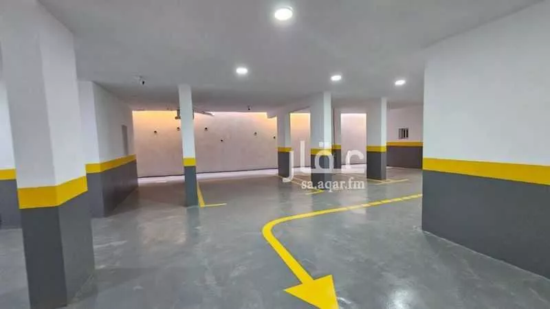 6 bedroom apartment in Al Buhayrat 3