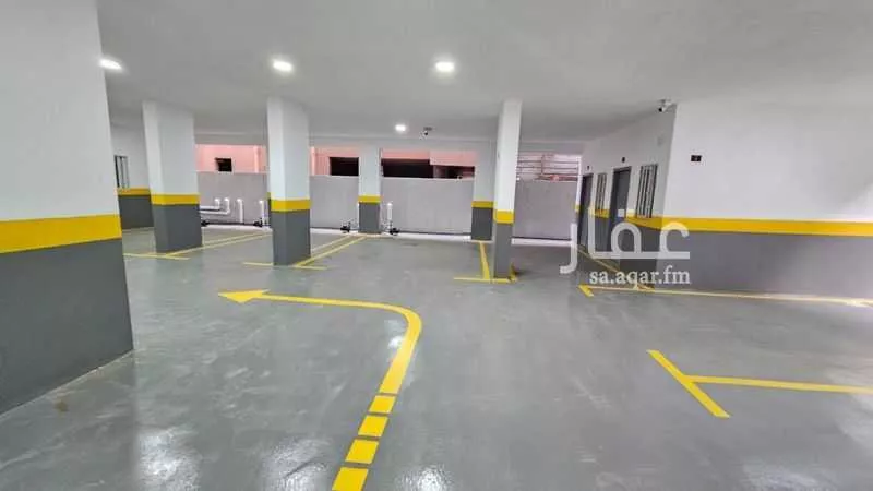 6 bedroom apartment in Al Buhayrat 5