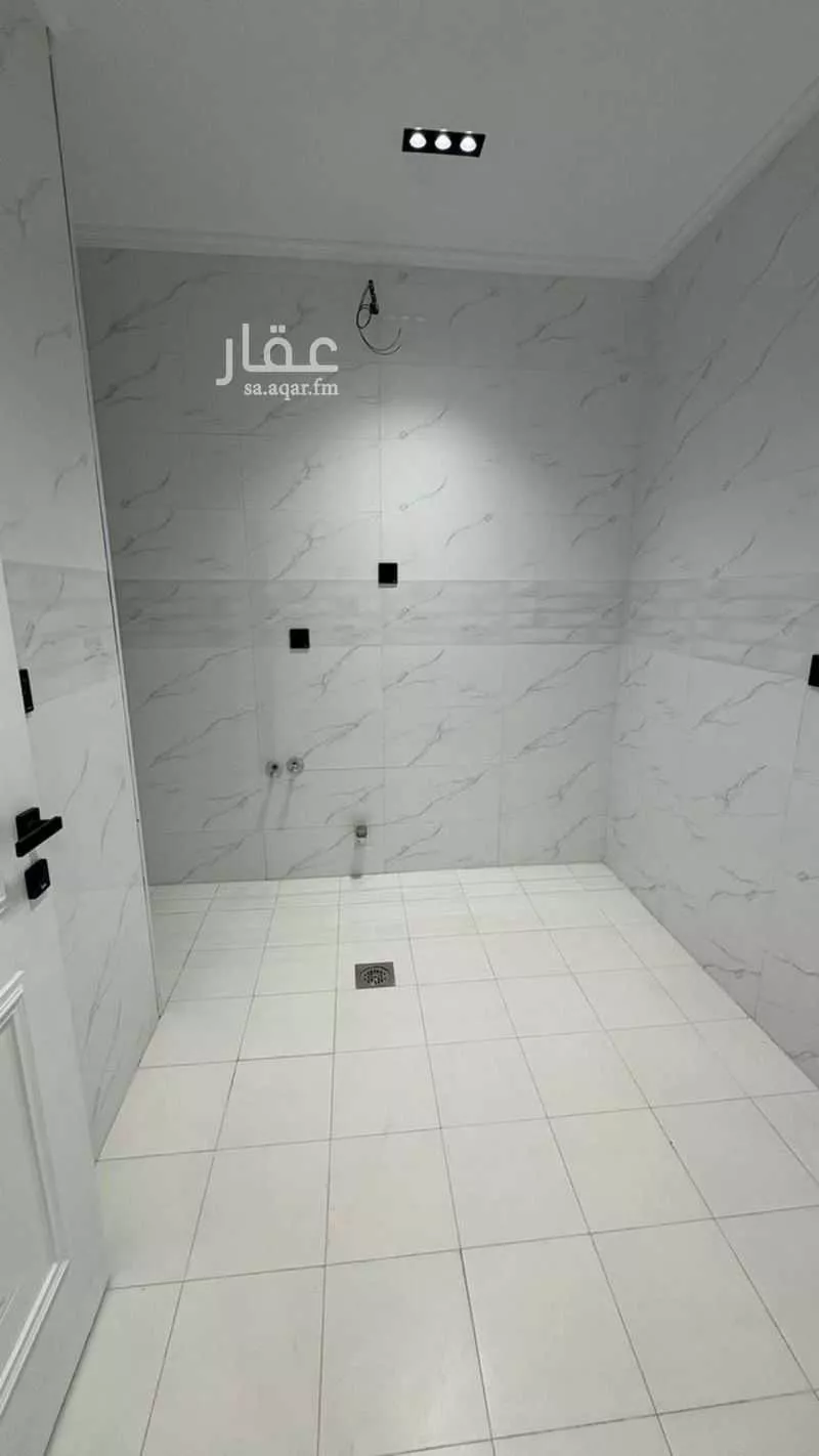 3 bedroom apartment in Al Kakiyyah 10