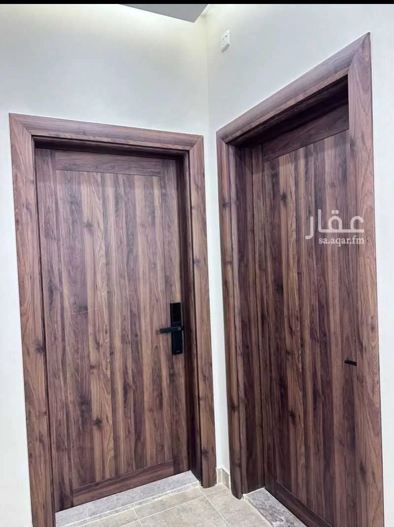 5 bedroom apartment in King Fahd 8