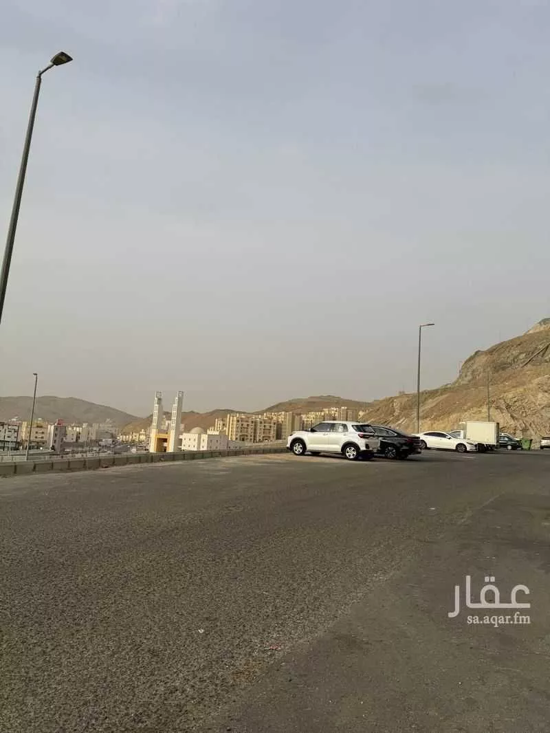 شقة 5 غرف في الحمراء و ام الجود 2