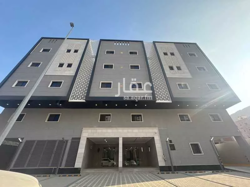 3 bedroom apartment in Al Hijra 6