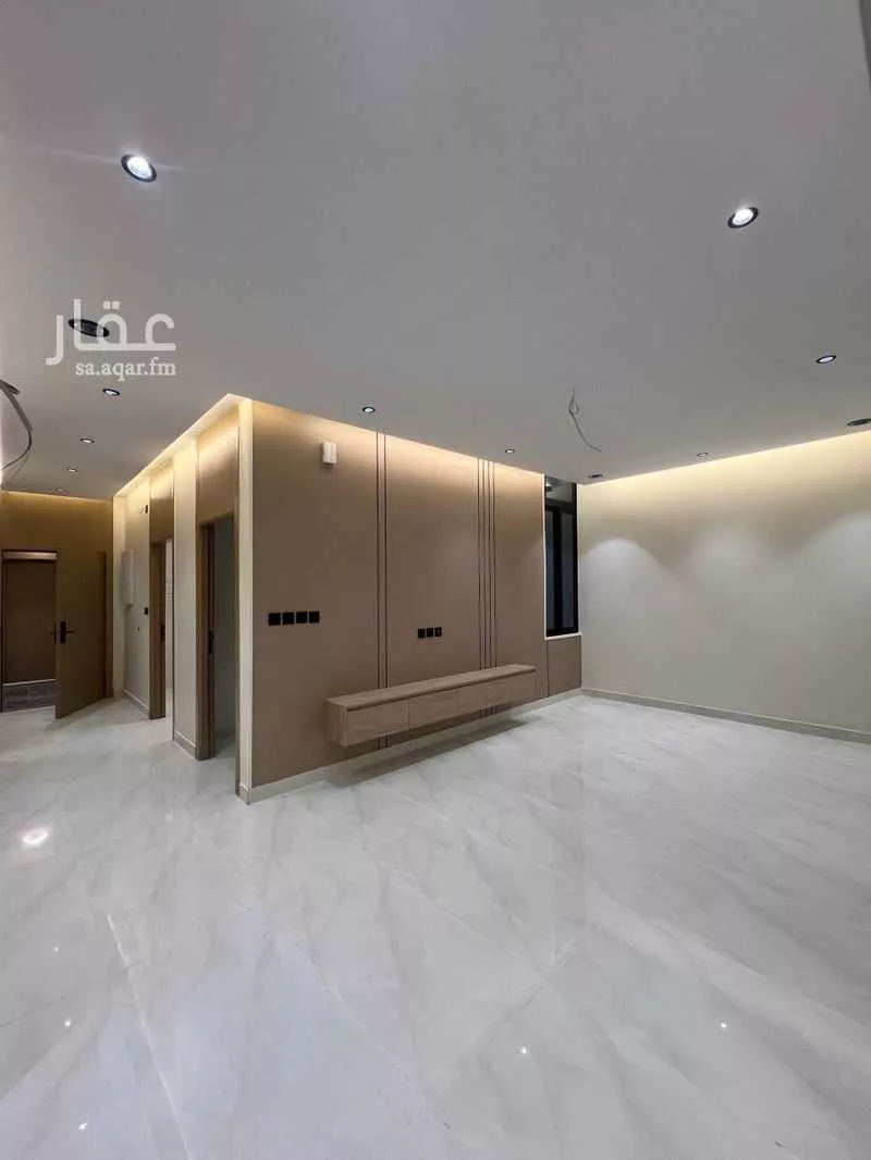 5 bedroom floor in King Fahd 6