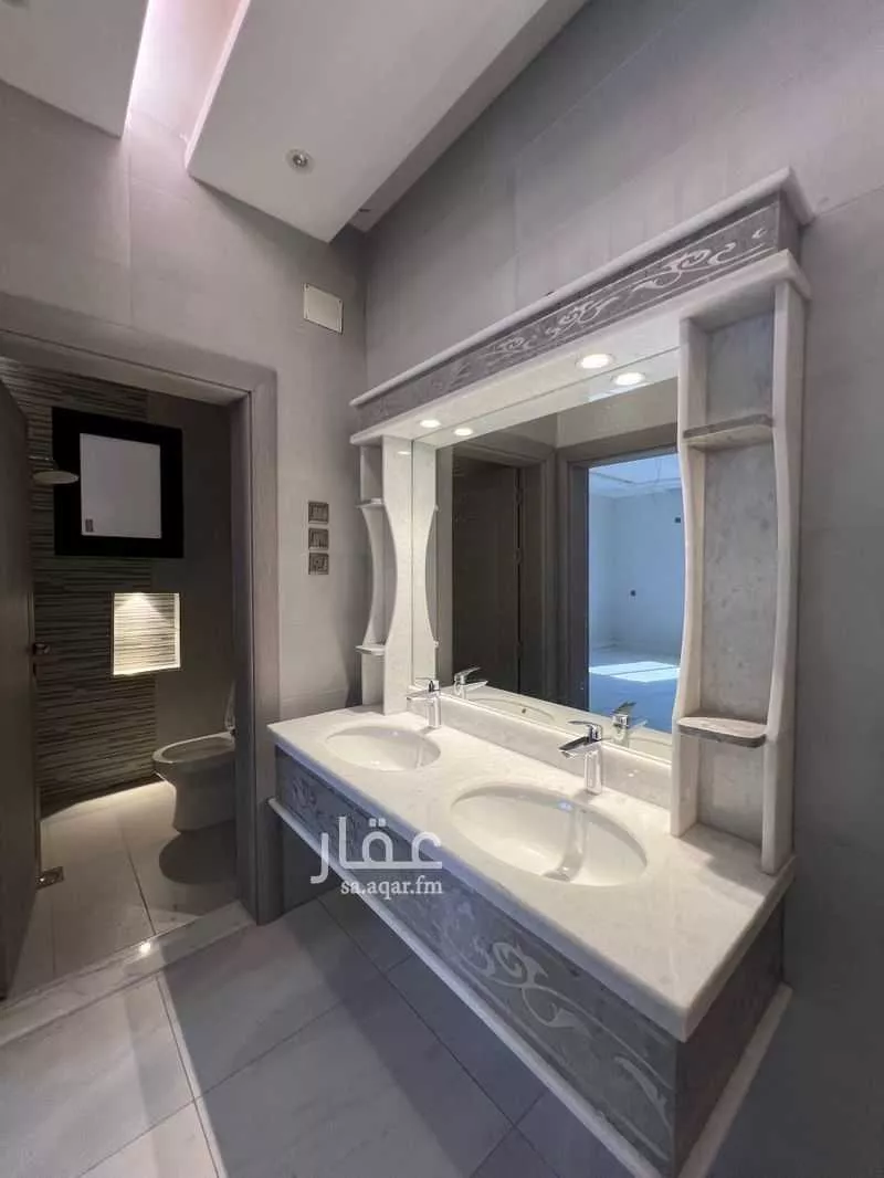 6 bedroom apartment in King Fahd 9