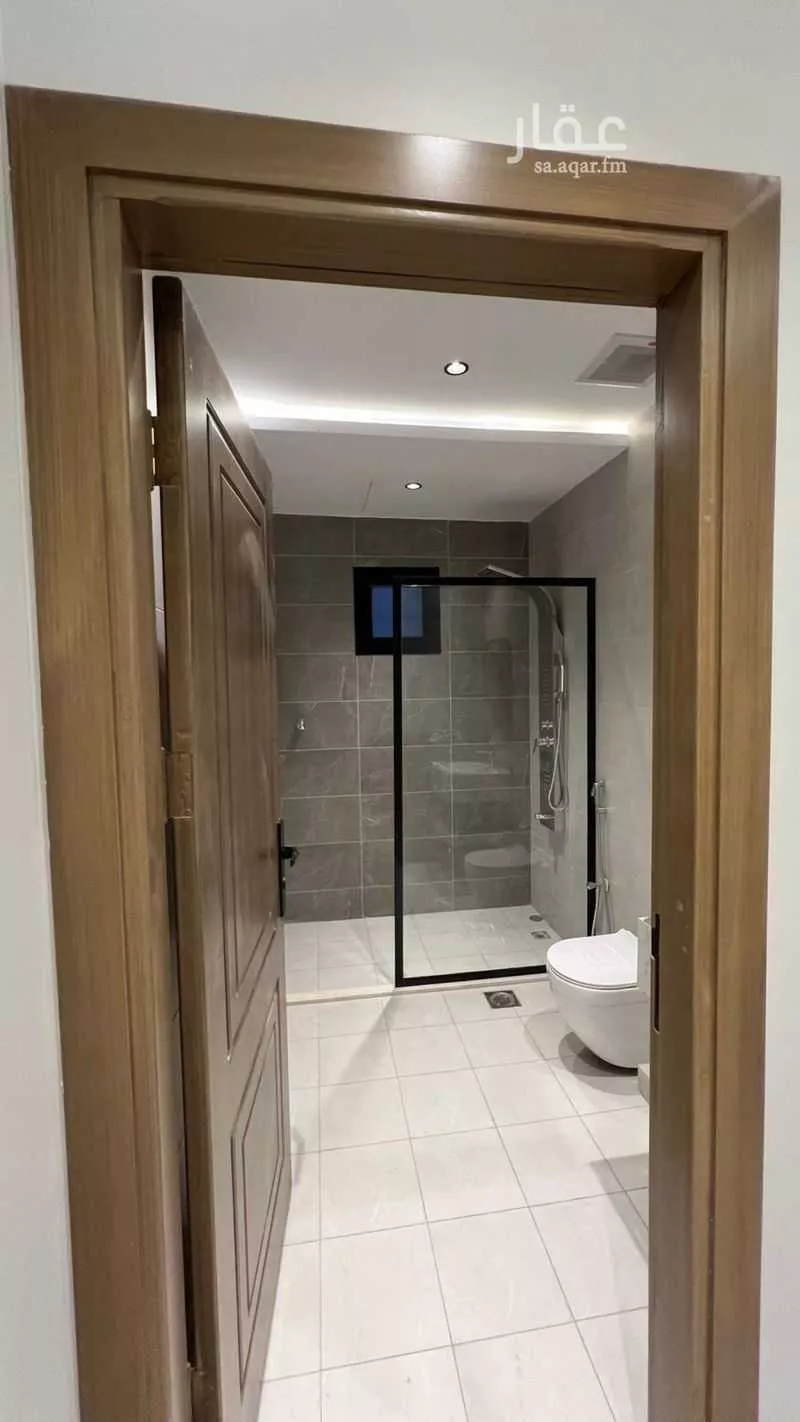 5 bedroom apartment in Al Shawqiyyah 7