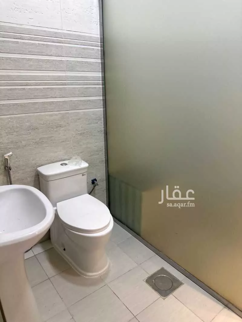 فيلا 5 غرف في طيبة 12