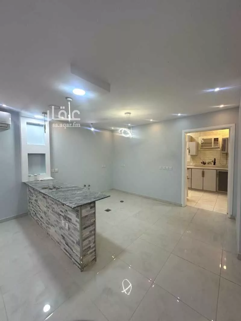 فيلا 5 غرف في طيبة 7