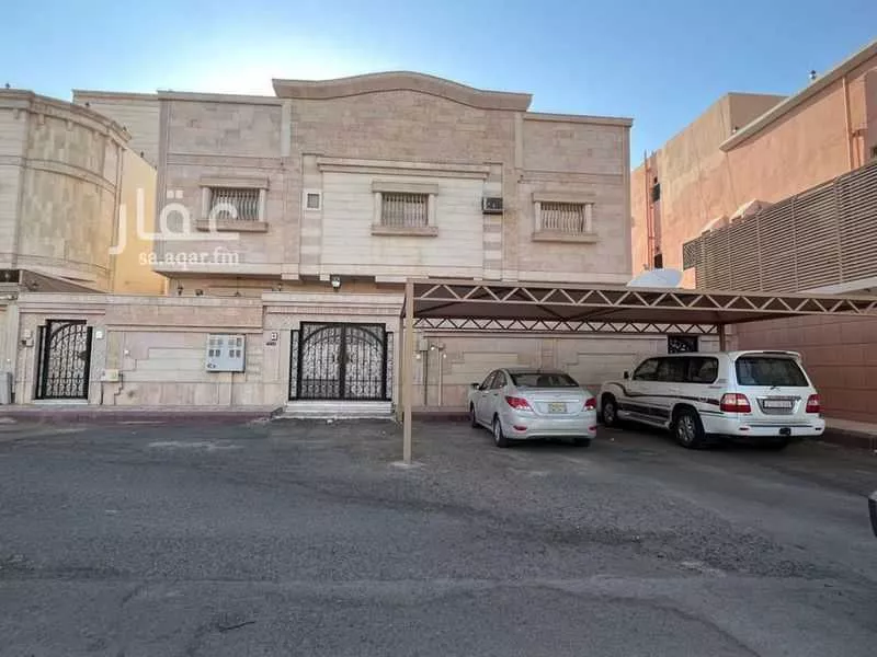 10 bedroom villa in Al Sadd 5