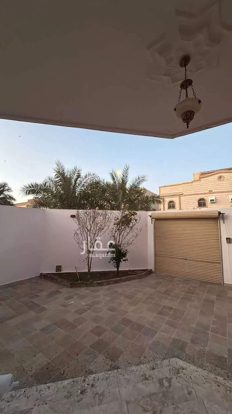فيلا 10 غرف في الروابي 5