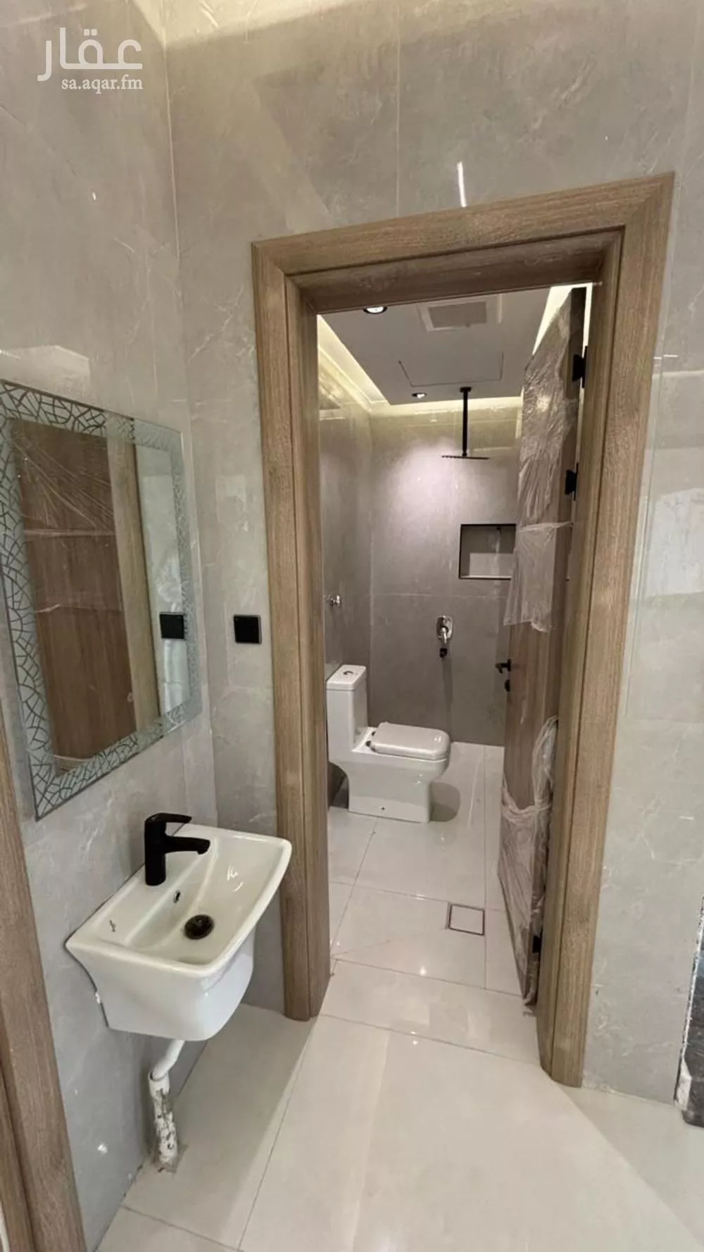 4 bedroom apartment in Al Difa 13