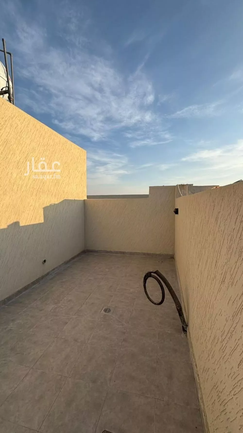 4 bedroom apartment in Al Difa 9