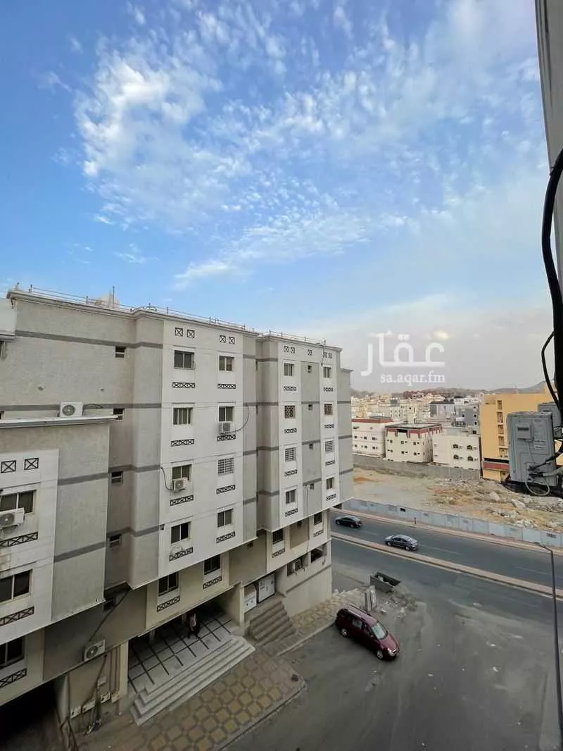 شقة 5 غرف في بطحاء قريش 10
