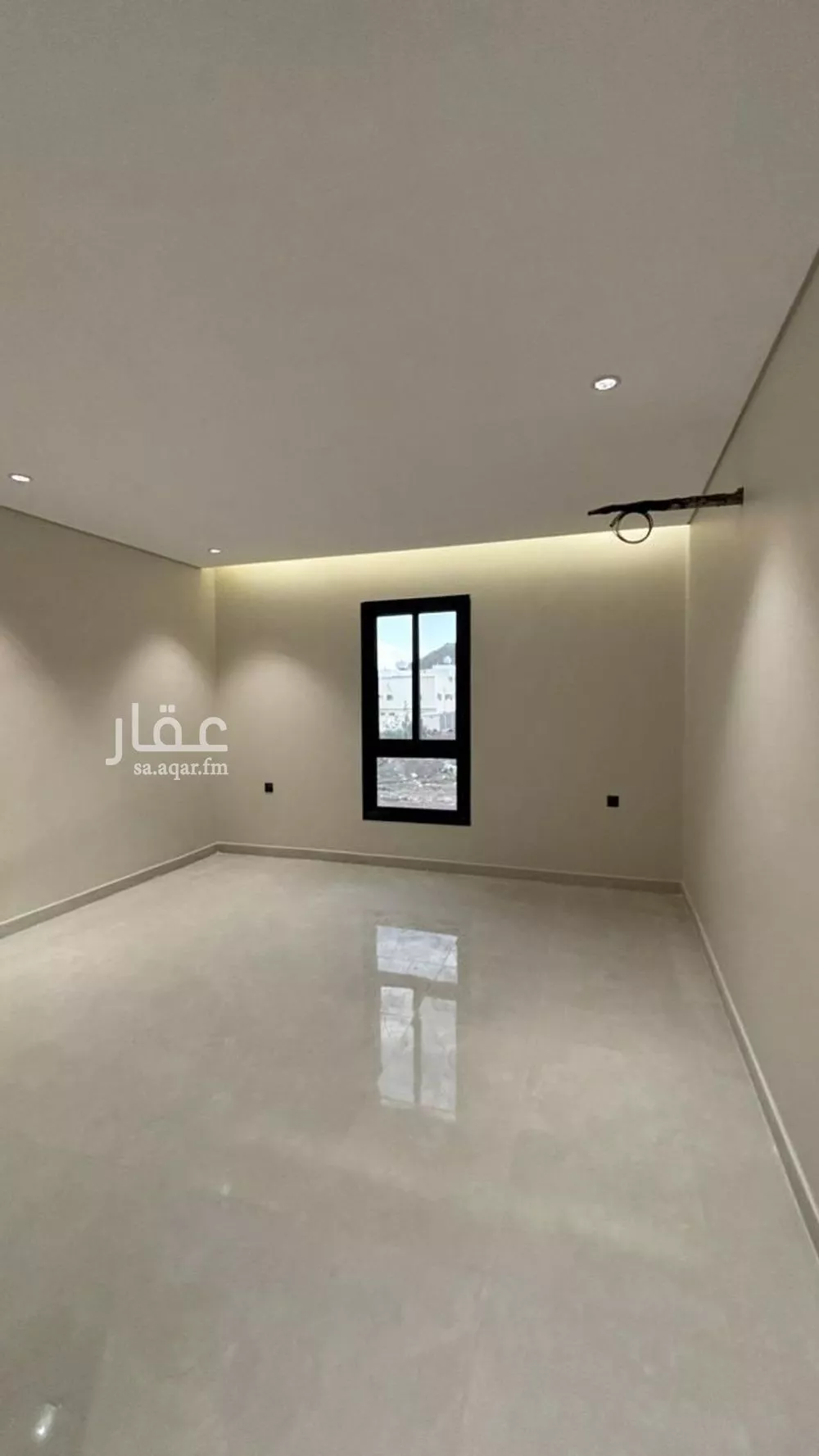 4 bedroom apartment in Al Aziziyah 4