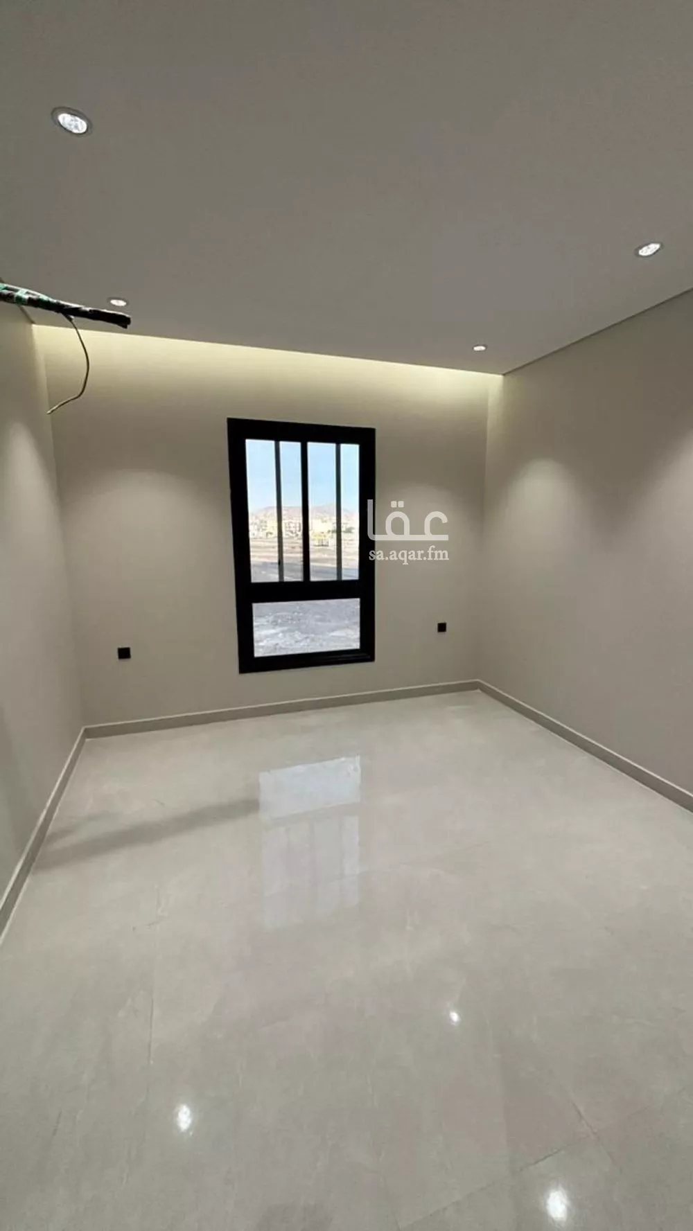 4 bedroom apartment in Al Aziziyah 5