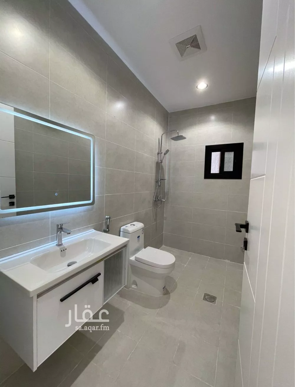 5 bedroom apartment in Batha Quraysh 5