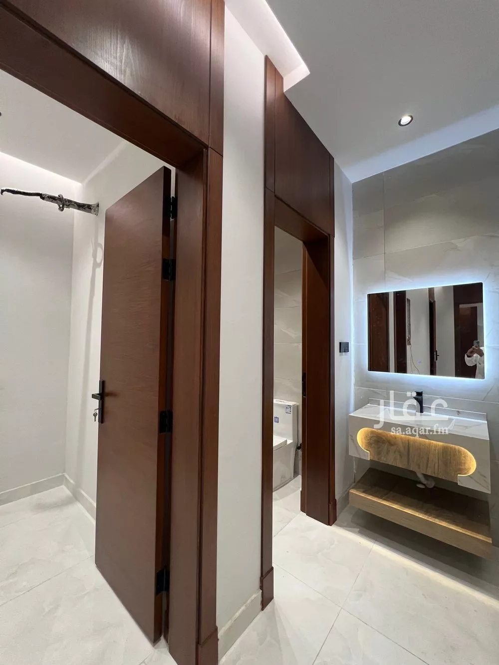 5 bedroom apartment in Al Shawqiyyah 4