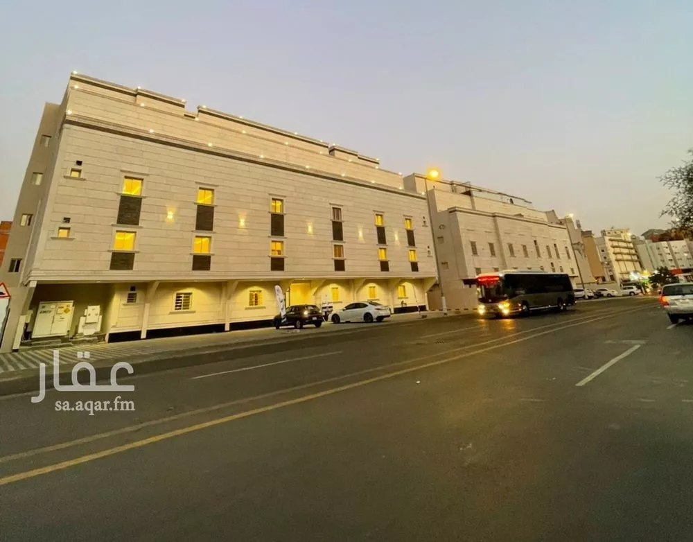 4 bedroom apartment in Batha Quraysh 6