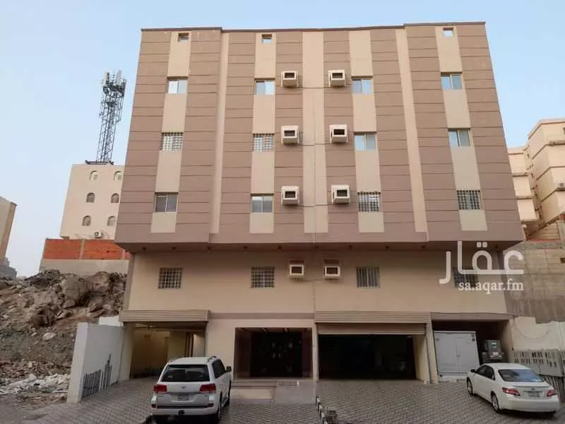 شقة 4 غرف في بطحاء قريش 2