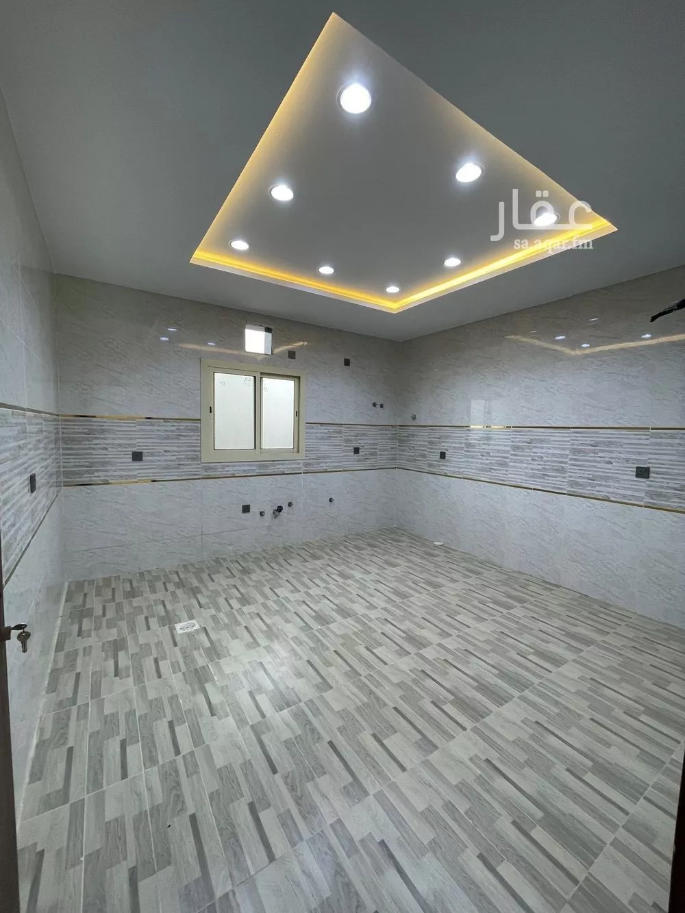 6 bedroom apartment in King Fahd 4