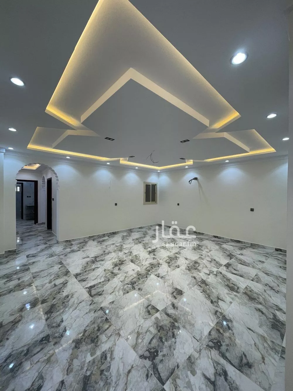 6 bedroom apartment in King Fahd 7