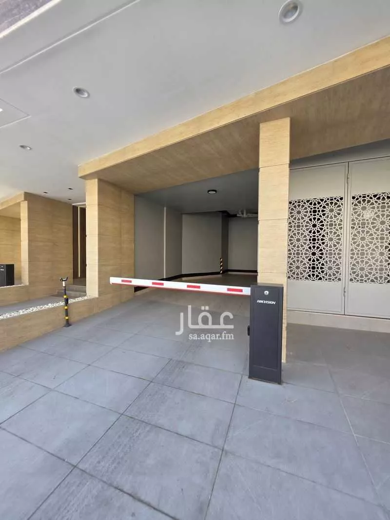 5 bedroom apartment in Batha Quraysh 13