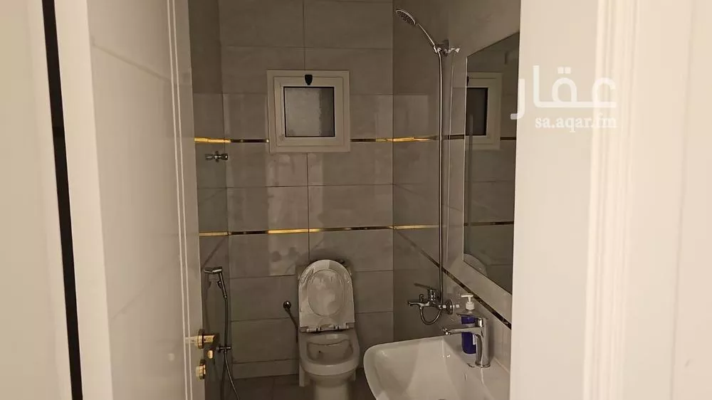 4 bedroom apartment in Bani Bayadah, Madinah 6
