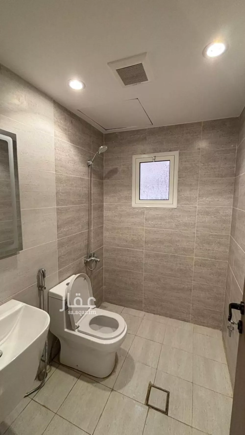 5 bedroom apartment in Al Jissah 5