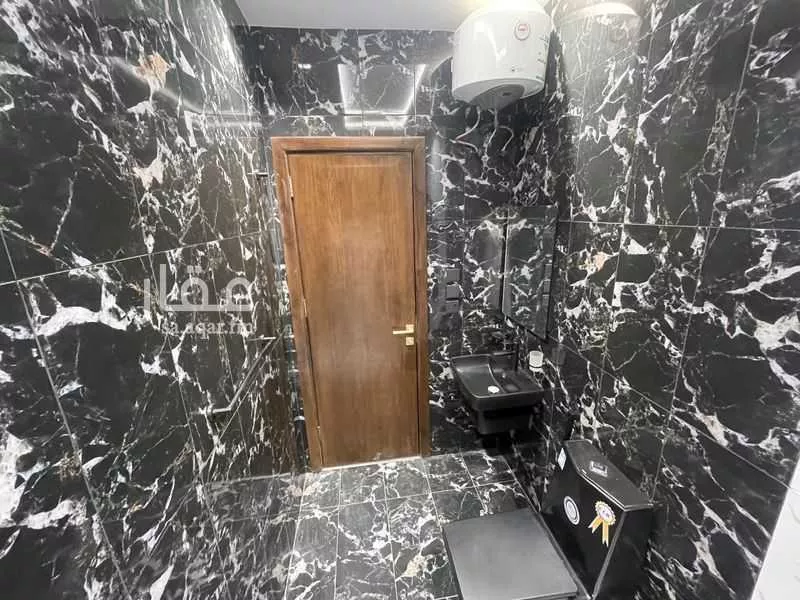 5 bedroom apartment in Al Rashidiyyah 21