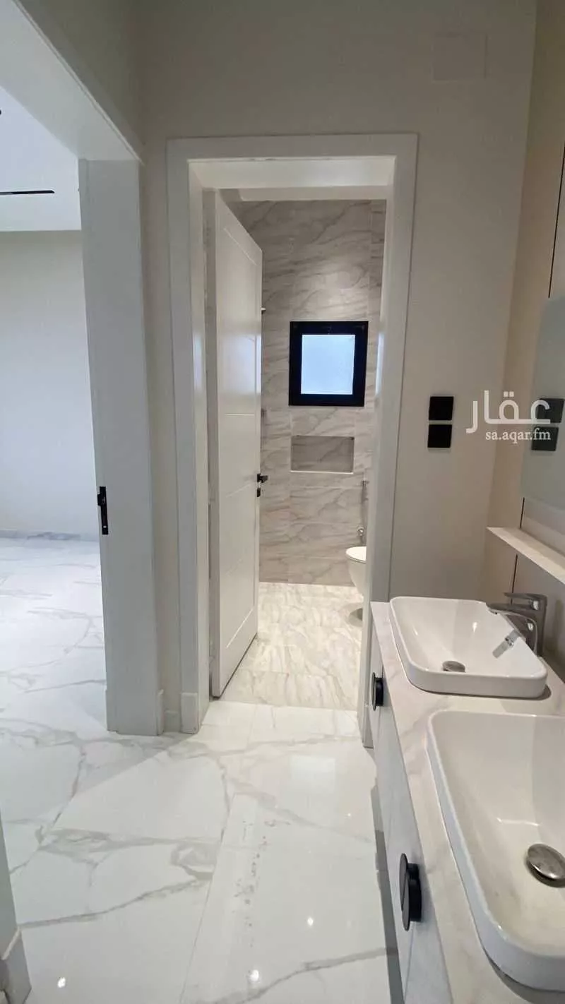 5 bedroom apartment in Al Buhayrat 4