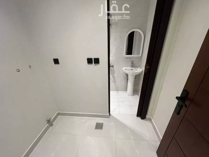 4 bedroom apartment in Al Shawqiyyah 11