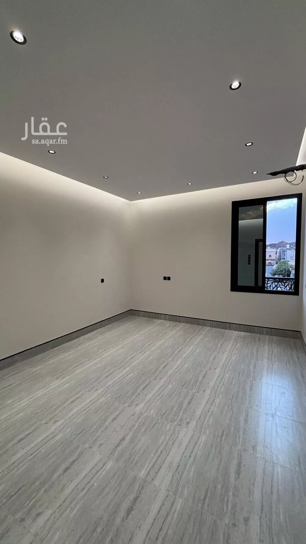 5 bedroom apartment in Al Difa 2