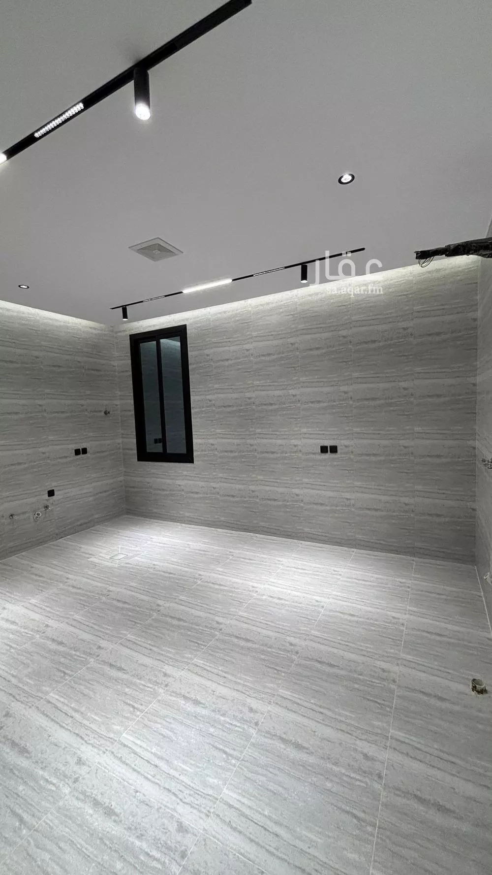 5 bedroom apartment in Al Difa 3