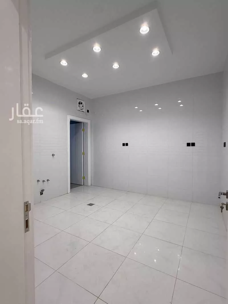 5 bedroom apartment in Warqan, Madinah 7